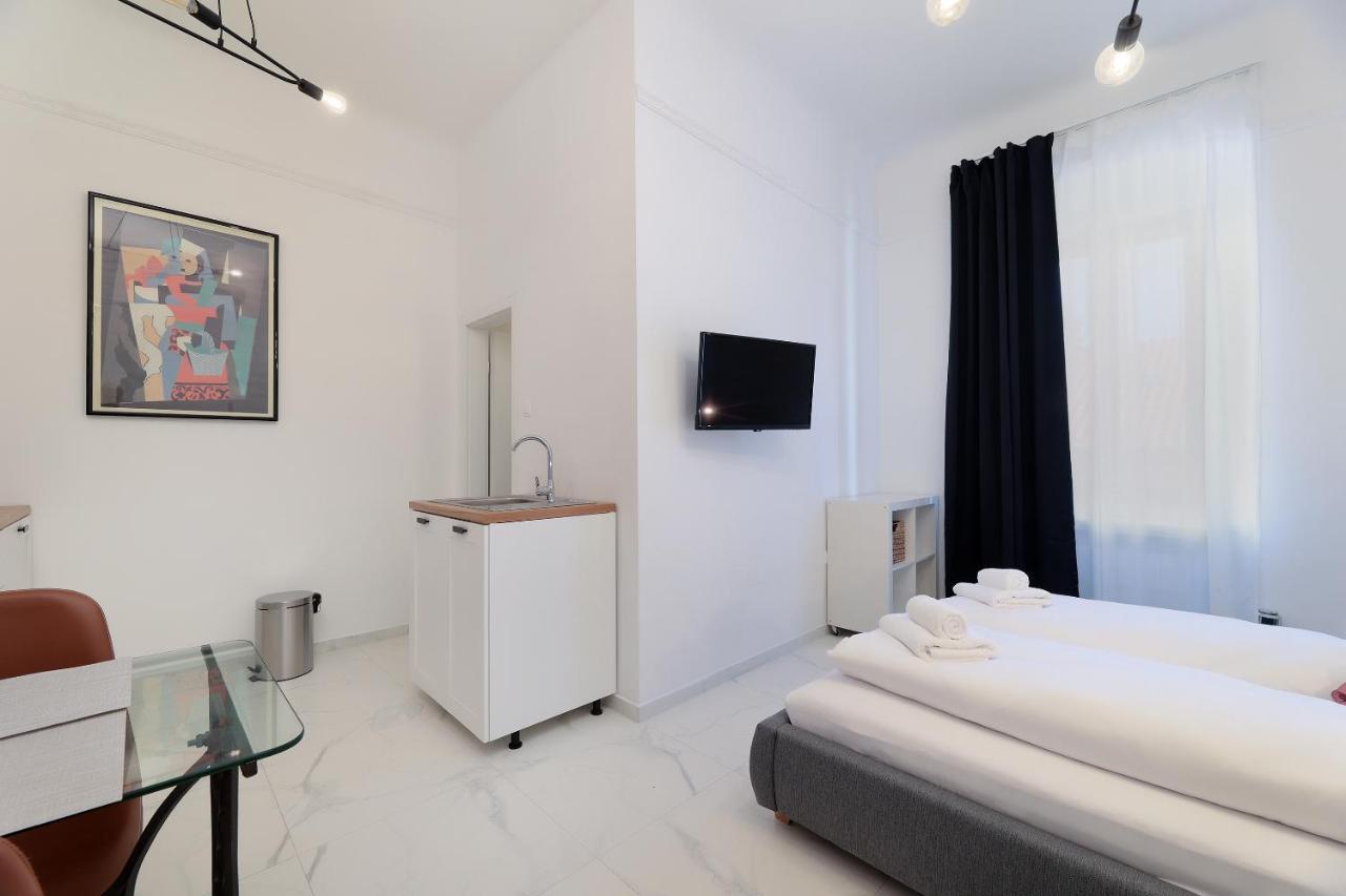 Apartments Luan Риека Экстерьер фото